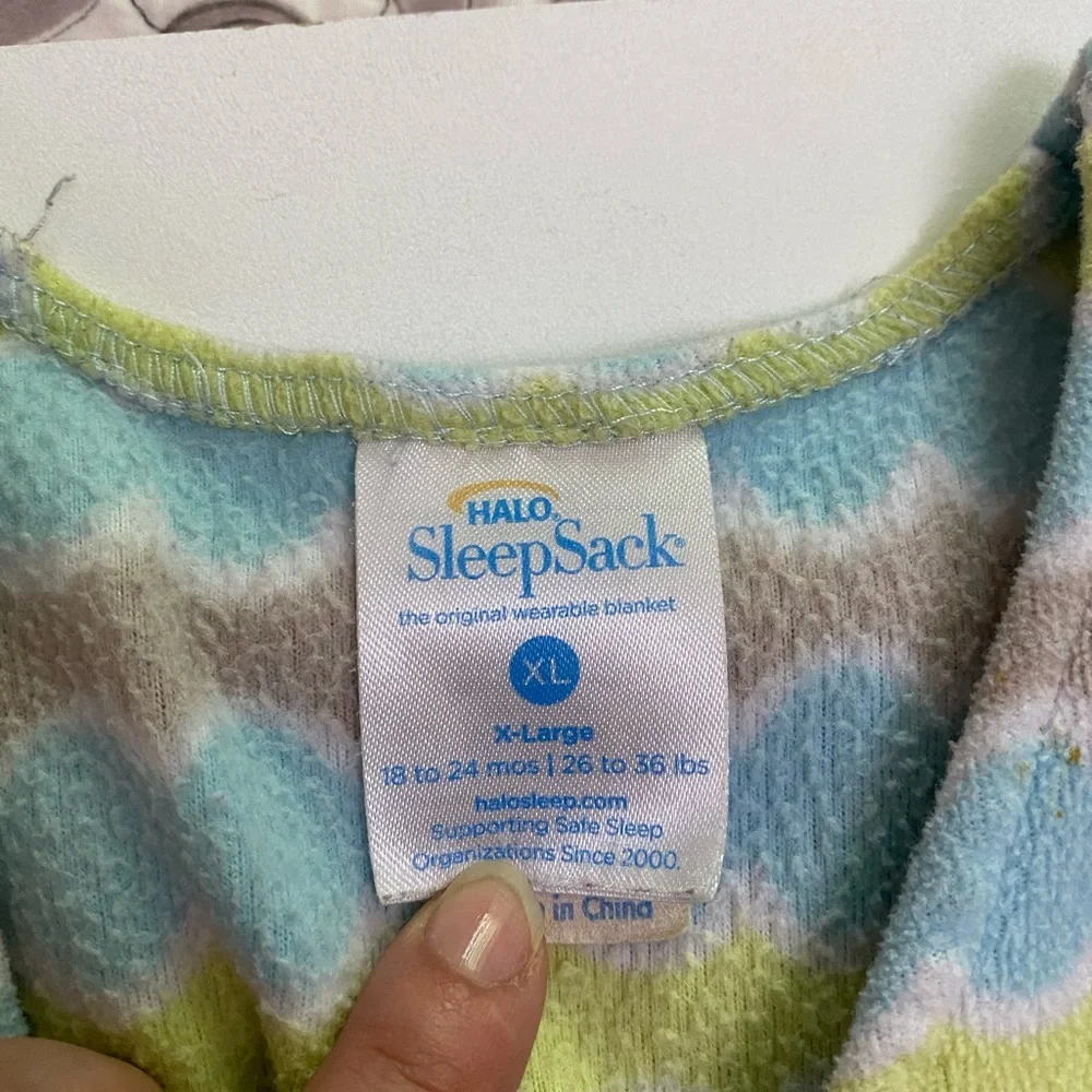Bundle of 4 bodysuits & sleeping bag - Picture 3 of 3